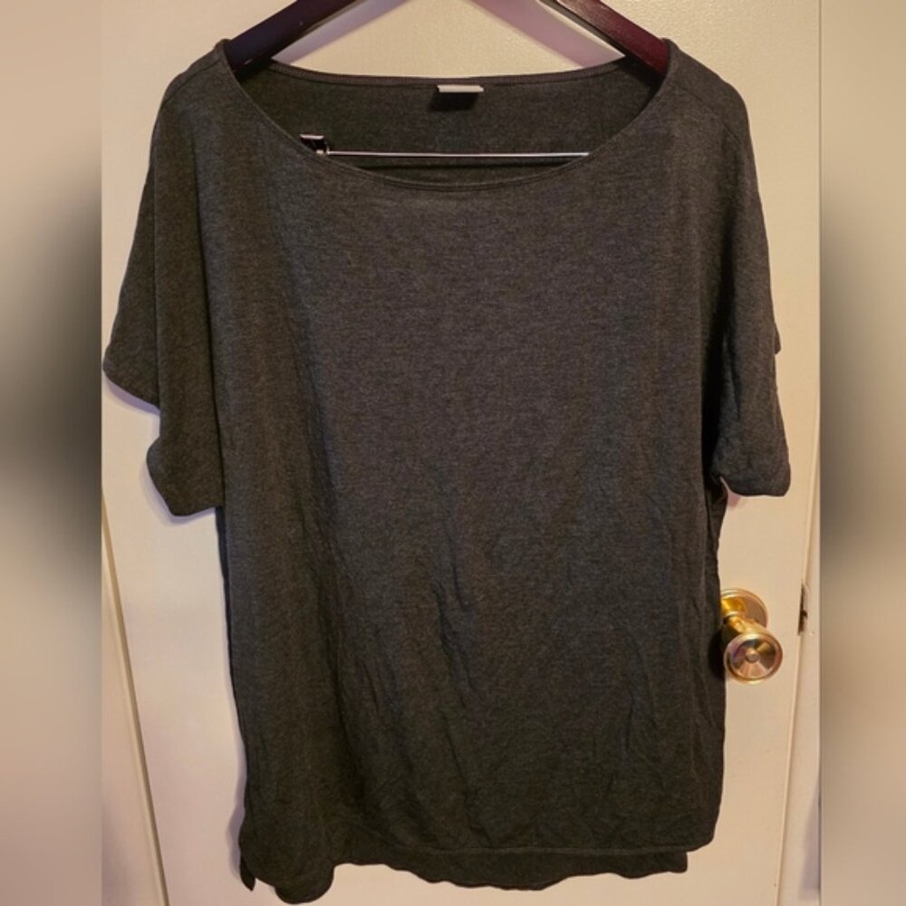 C9 Champion Women's Size XL Gray Workout Top